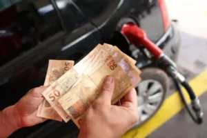 33 postos de gasolina foram processados por práticas abusivas na venda de gasolina em Manaus