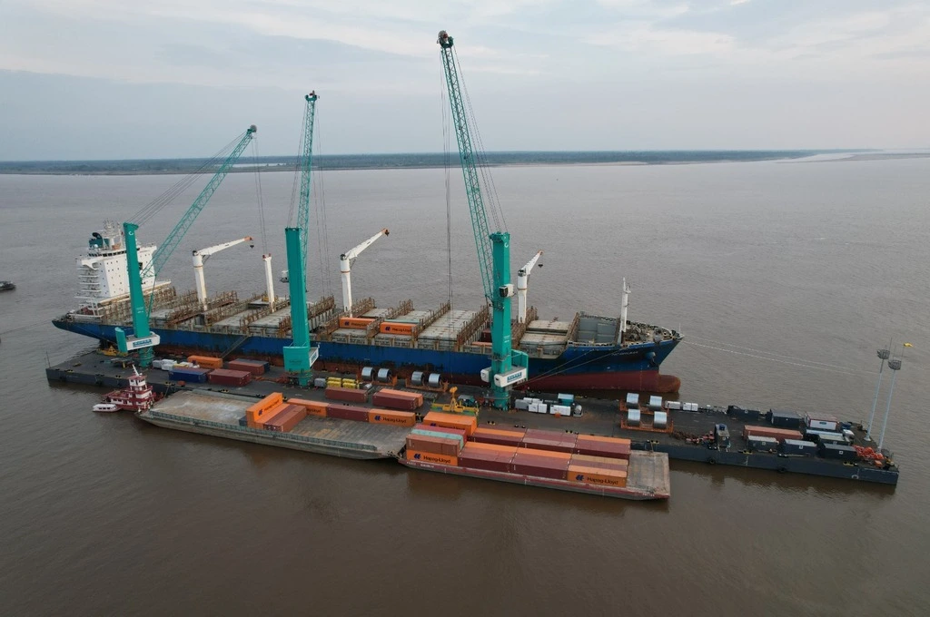 241113 foto superterminais