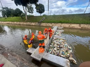 Prefeitura de Manaus levará projeto das ecobarreiras de Manaus à COP30, em Belém.