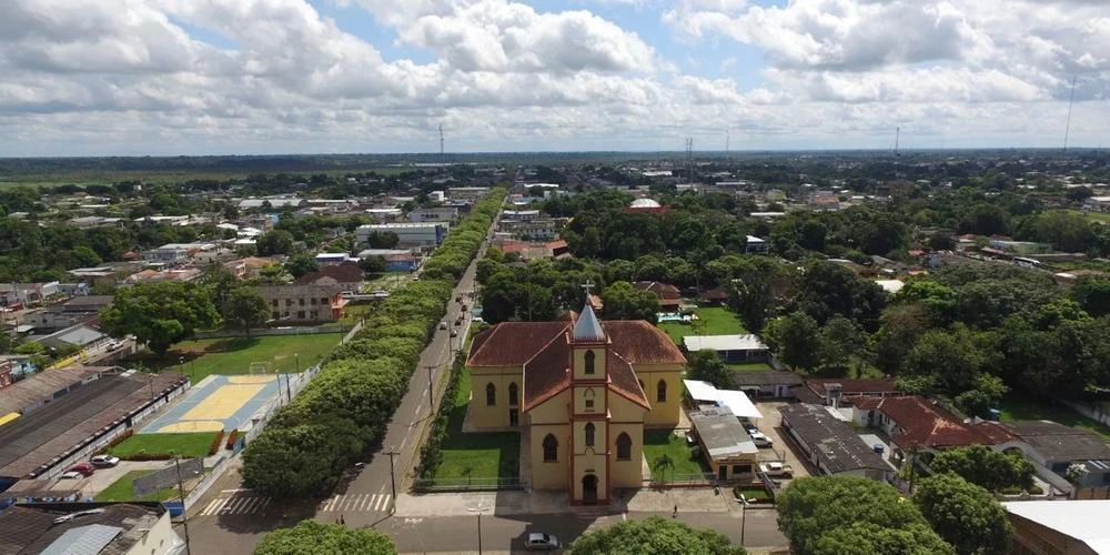 Itacoatiara é ponto estratégico de rotas fluviais que movimentam a economia.