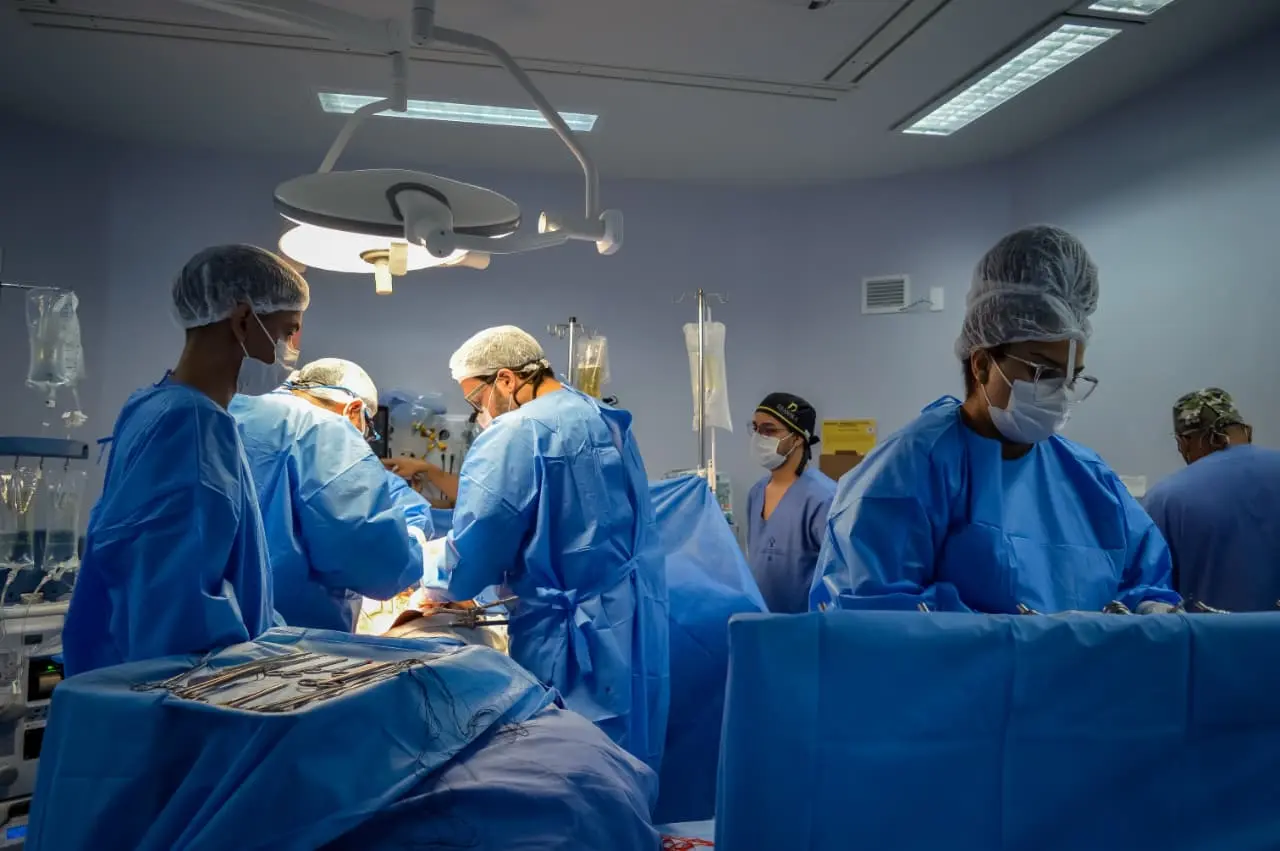 Em Manaus, Hospital Delphina Aziz repete marca histórica e realiza três transplantes em um único dia.
