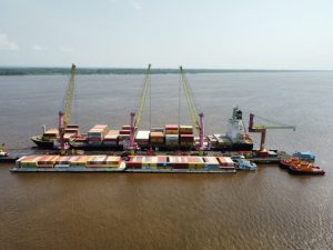 Com presença de Serafim Corrêa, reunião de Alckmin apresenta ferramentas federais para novo ambiente de exportações 1 Com presença de Serafim Corrêa, reunião de Alckmin apresenta ferramentas federais para novo ambiente de exportações.