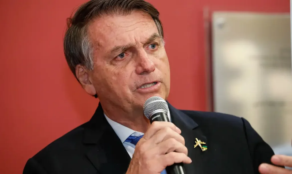 STF se aproxima de ordenar prisão de Bolsonaro.