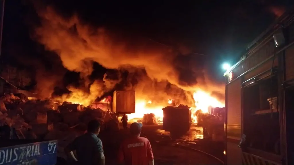 Incêndio Industrial Oriente de Polímeros.