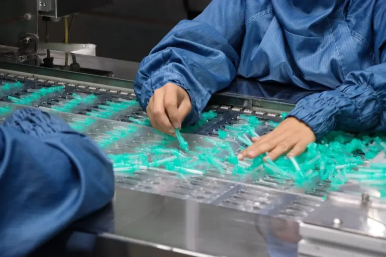 PIB do Amazonas cresce em 2023 e atinge R$ 161,7 bilhões, apesar da seca histórica.