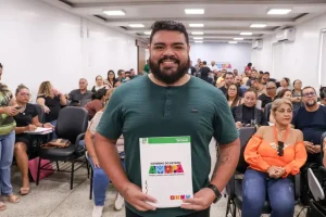 Amapá empossa 98 novos professores para atuação no ensino modular em áreas rurais 2 20260213124228 GC00034429 F00122366