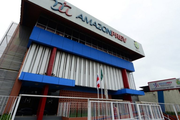 Justiça suspende repasses de consignados da Amazonprev ao Banco Master em Manaus