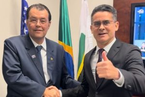 David Almeida admite conversas sobre candidatura ao Governo e confirma candidatura da filha