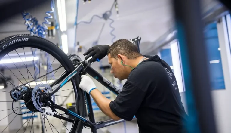 Elétricas puxam expansão de bicicletas no Polo Industrial de Manaus