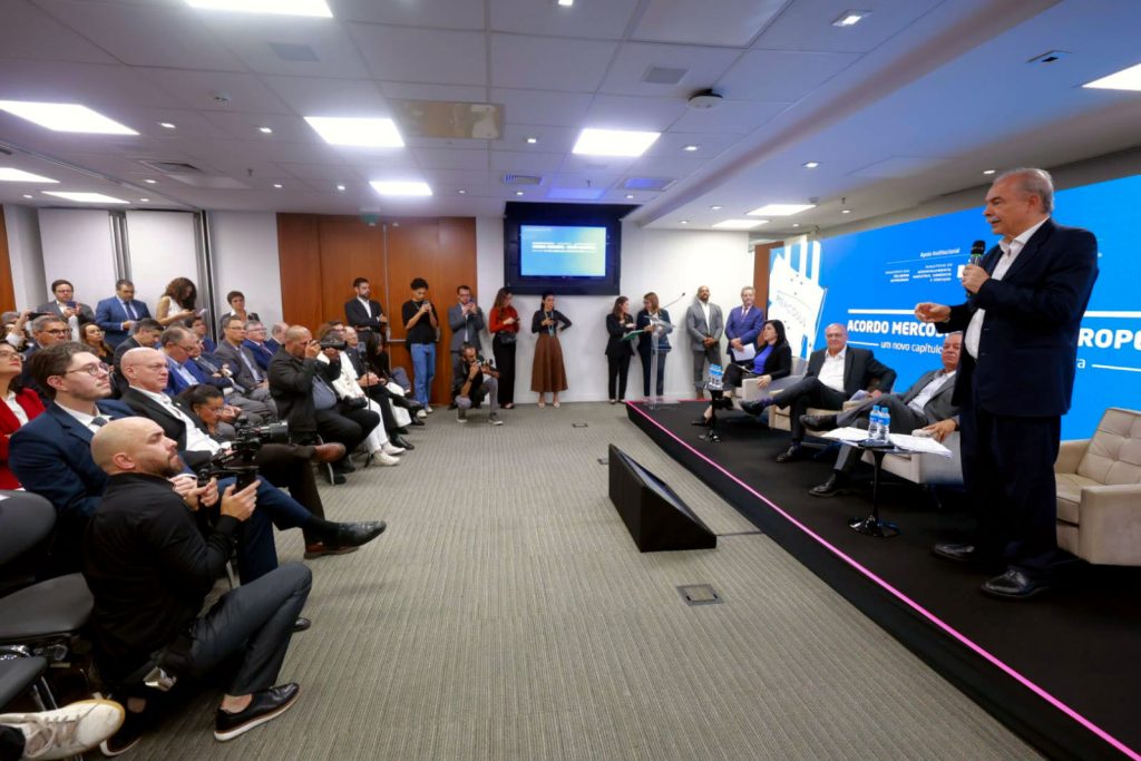 BNDES anuncia R$ 10 bilhões em crédito para indústria 4.0 e economia verde