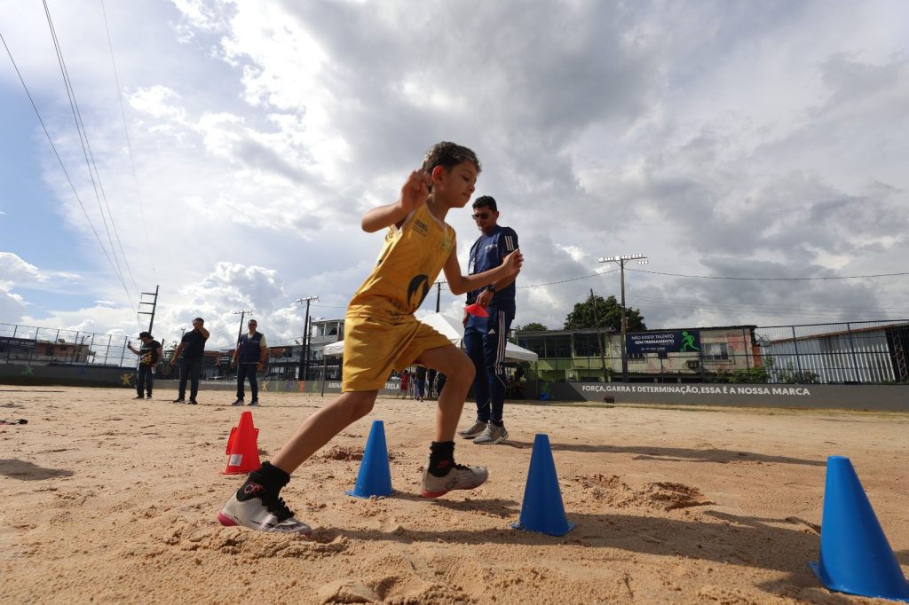 SEDEL Aluno do Pelci no Campo do Estrela na Compensa FOTO Divulgacao Sedel 1024x682 1