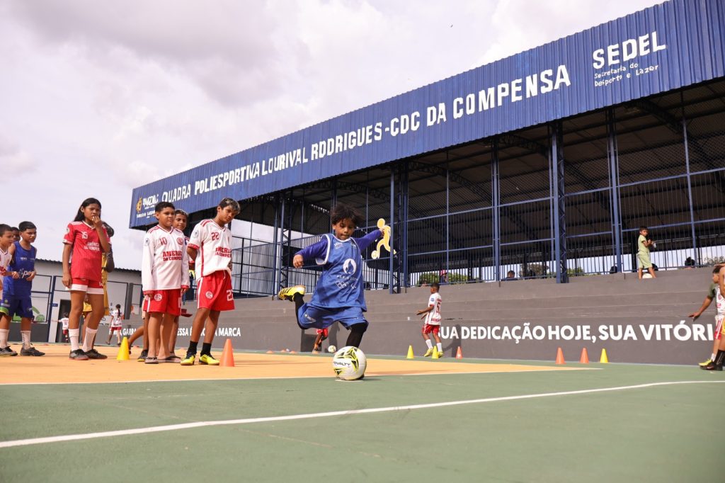 SEDEL Atividade do Pelci em Quadra Recem Reformada da Compensa FOTO Divulgacao Sedel 1024x682 1