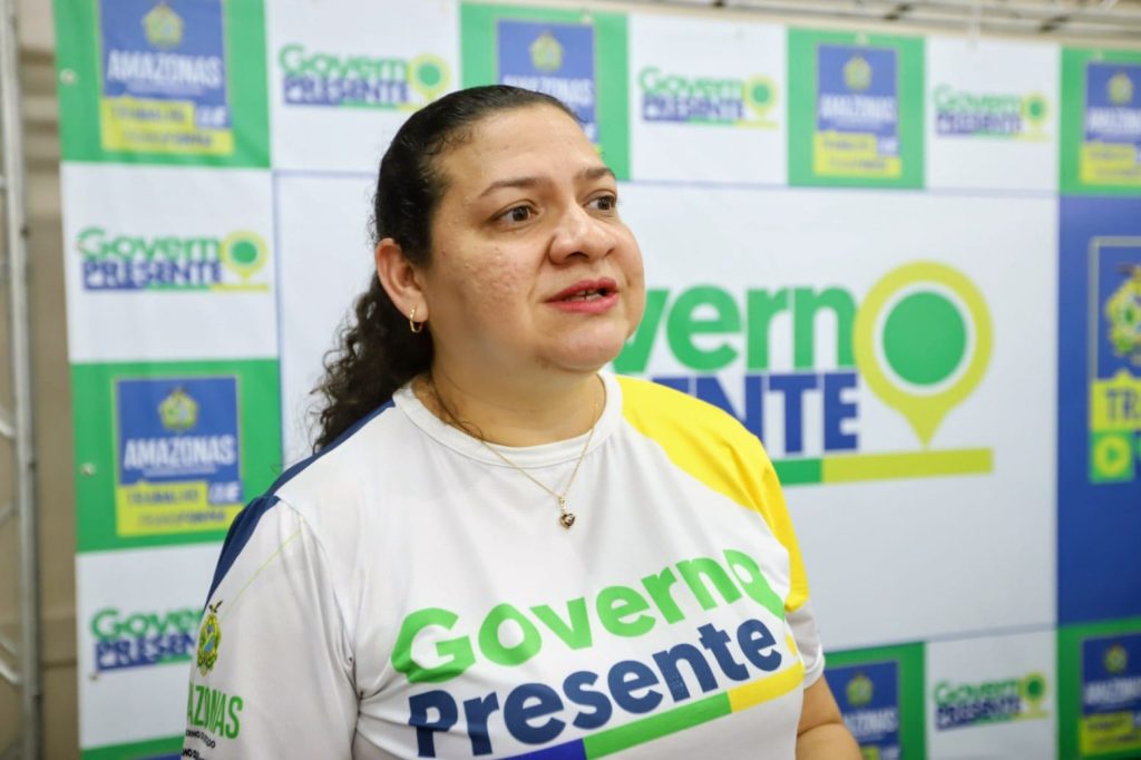 UGPE 33a EDICAO GOVERNO PRESENTEVIVIANE DUTRA SUBCOORDENADORA DE PROJETOS SOCIAIS DA UGPE FOTO PAULA PESSOA UGPE 1024x682 1