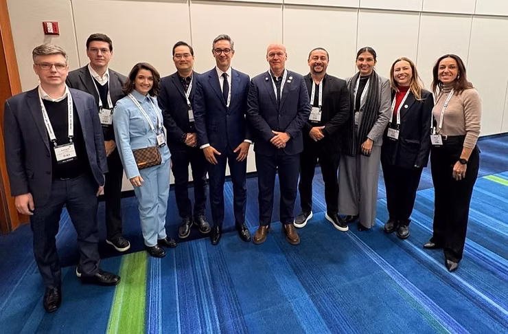 eff91c 159644a1ee2b4b45aad0b3ad80f63ad2mv2