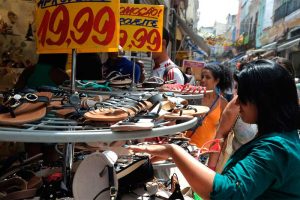Vendas do comércio varejista do Amazonas tem queda de 3,2% em fevereiro