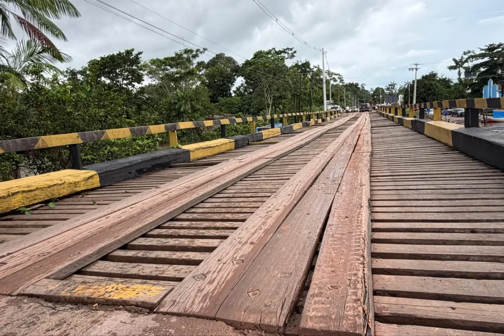 Amapá inicia construção de ponte sobre o rio Anauerapucu, em Santana 1 Amapá inicia construção de ponte sobre o rio Anauerapucu, em Santana