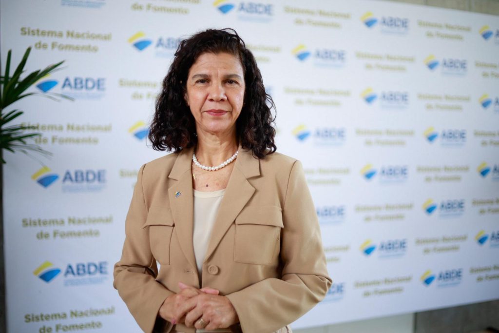 presidenta ABDE Maria Fernanda Coelho foto abde