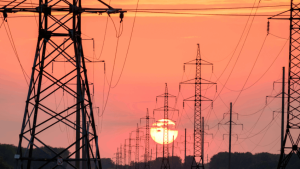 Mercado livre de energia oferece conta de luz até 35% mais barata para empresas no Amazonas