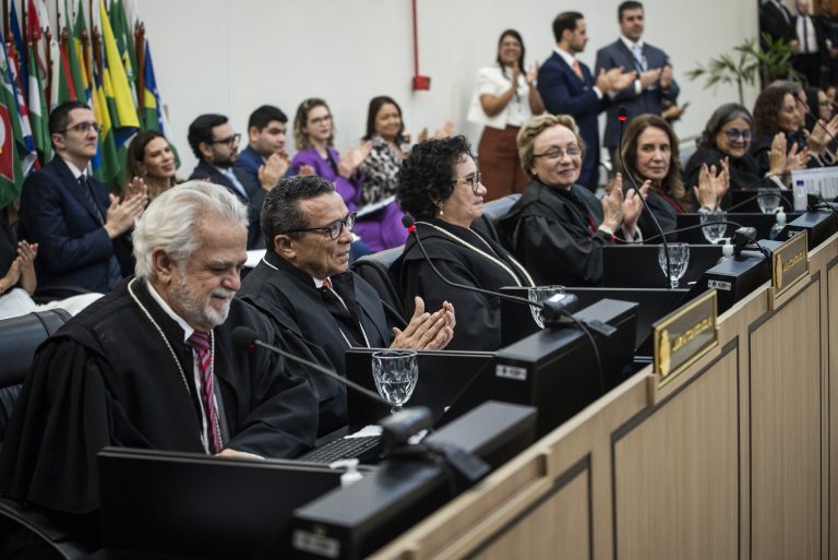 Tribunal