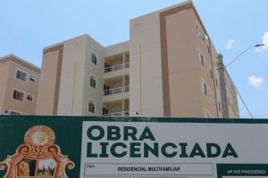 obrigatoriedade placa