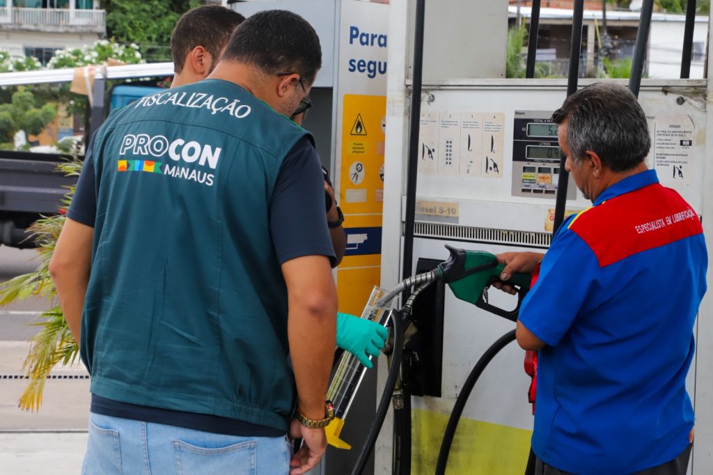 Pesquisa do Procon Manaus aponta redução de R$ 0,70 no preço da gasolina comum 1 Procon Manaus jpeg