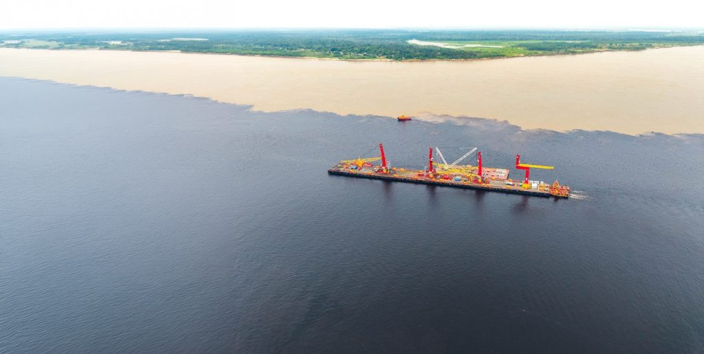 Píer, dragagem e sobretaxa: o custo da vazante na rota de Manaus 3 dragagem