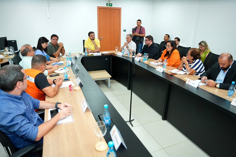 Prefeito Renato Junior coloca Manaus em estado de atenção após registrar segunda pior qualidade do ar no Brasil 1 Manaus